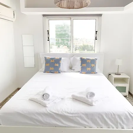 Downtown Apartment *